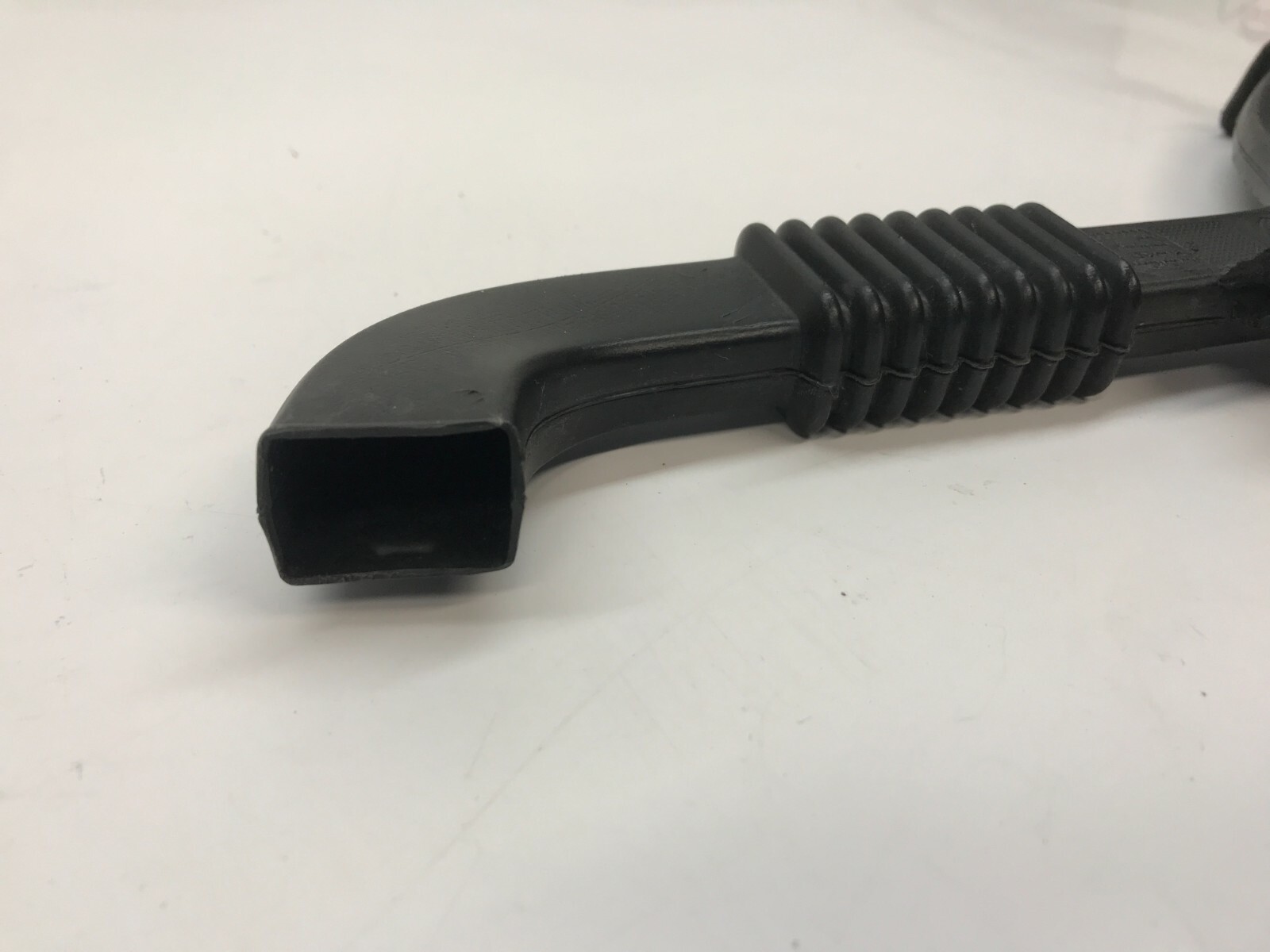 LAMBORGHINI AVENTADOR LP700 DRIVER LEFT LH DASH DEFROST AIR DUCT OEM 470819869