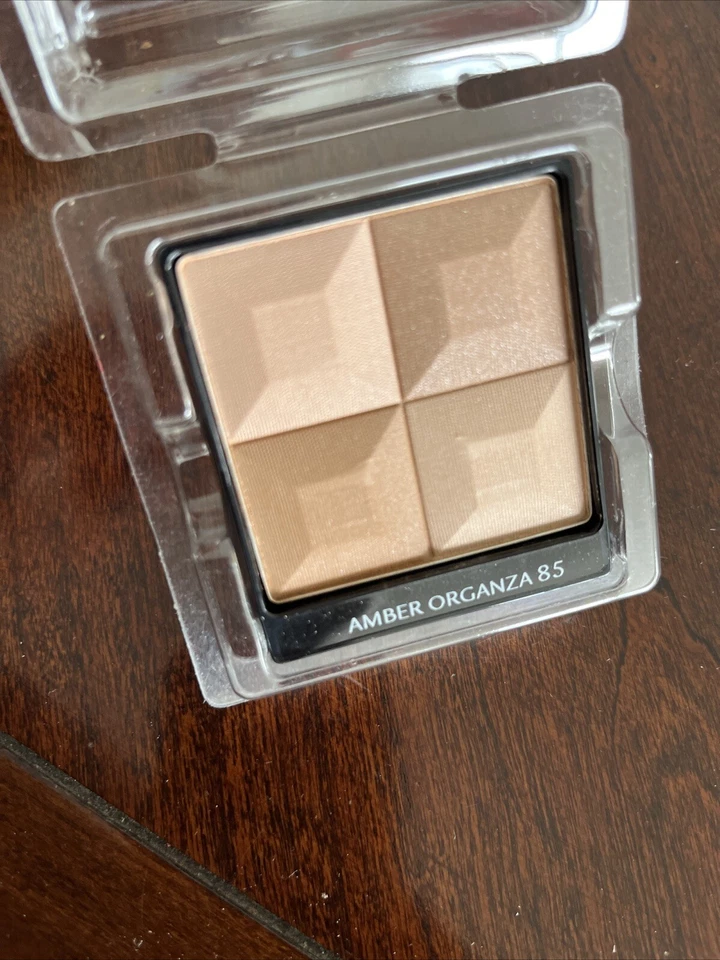 Givenchy Face Powder Le Prisme Visage Silky Soft # 85 Amber Organza tester - Image 2 of 4