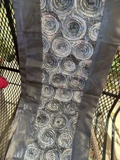 Table Runner Raised Swirl Design   Satin Style Table Runner 56 X 13 New