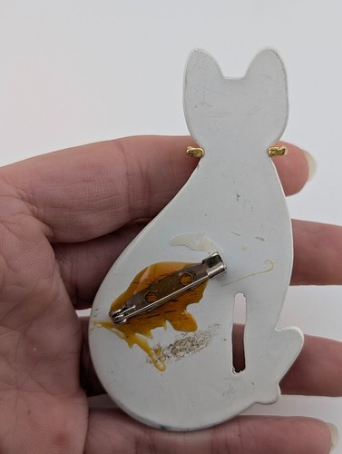 VINTAGE URANIUM GLASS COLLAR CAT BROOCH white kitty pin rhinestone eyes B4 - Picture 4 of 4