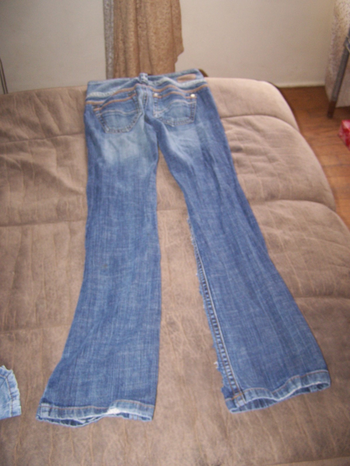 Picture 5 of 6