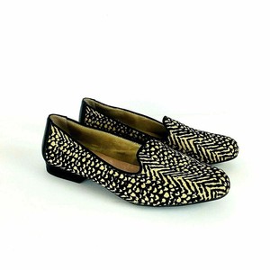 adam tucker me too flats