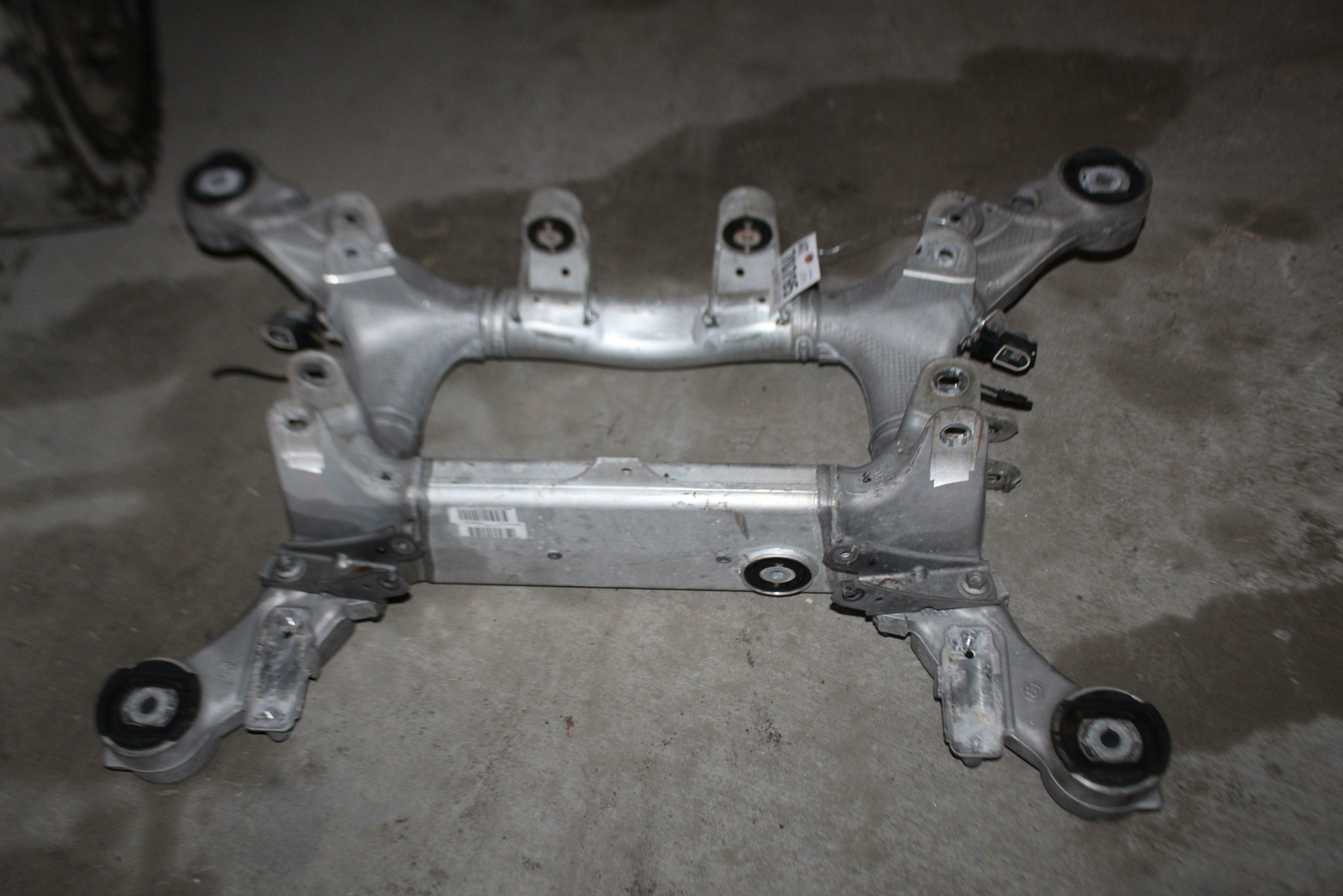 Undercarriage Crossmember ROLLS ROYCE 13