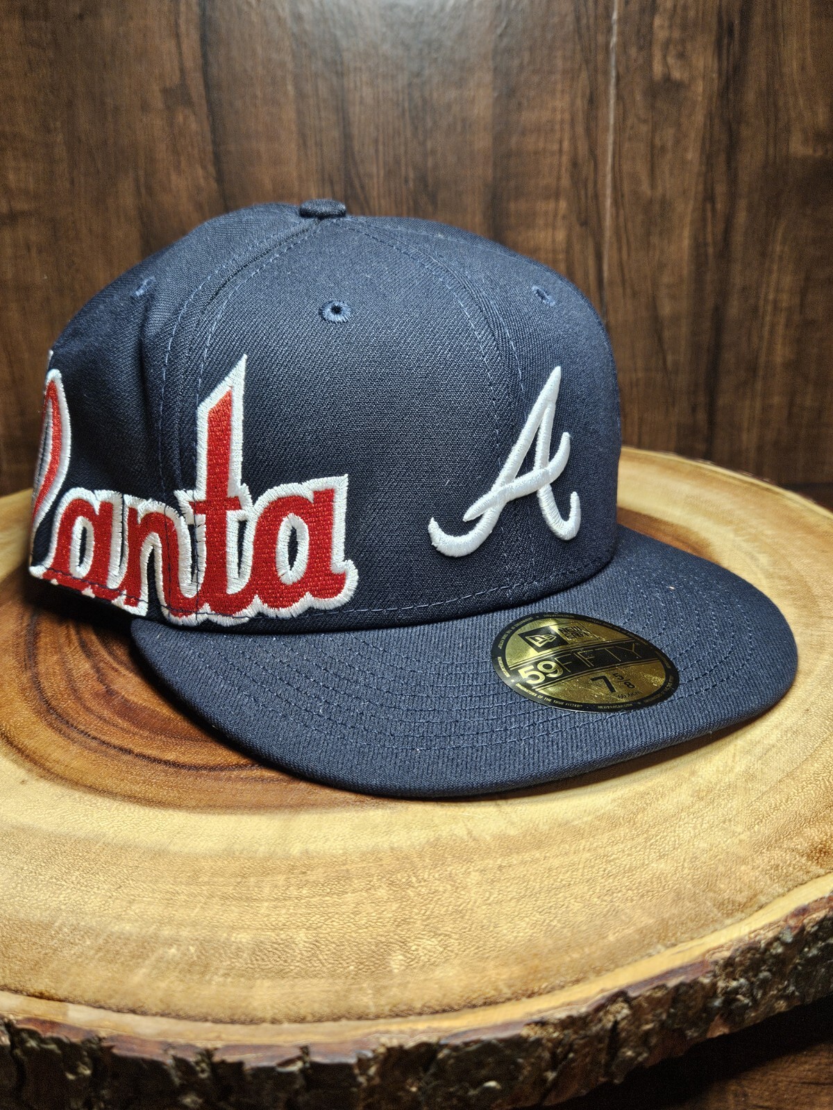 Atlanta Braves Navy Spellout Fitted Cap by New Era 59Fifty Size 7 5/8 MLB