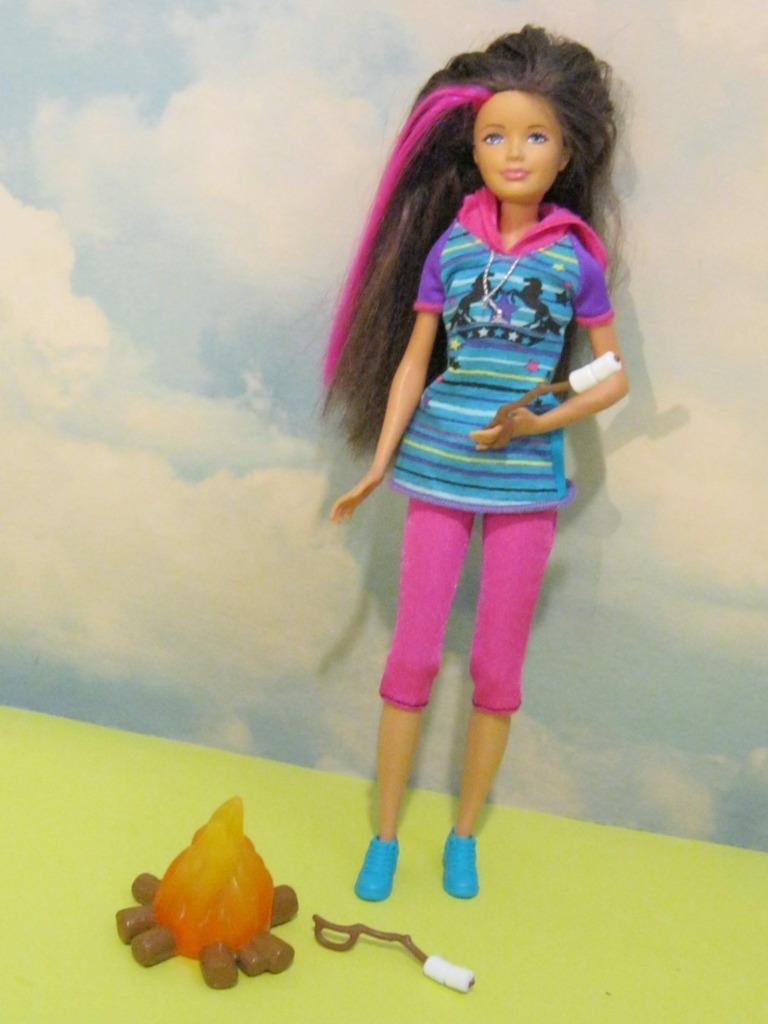 SKIPPER Barbie doll Sisters PONY TALE Stable ORIG OUTFIT CAMPFIRE  MARSHMALLOWS