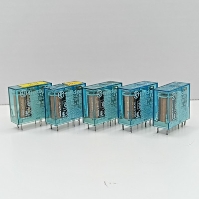 Lot of 5 Finder 40.52-S 24VDC DPDT Plug In Relays Type 40.52 Used