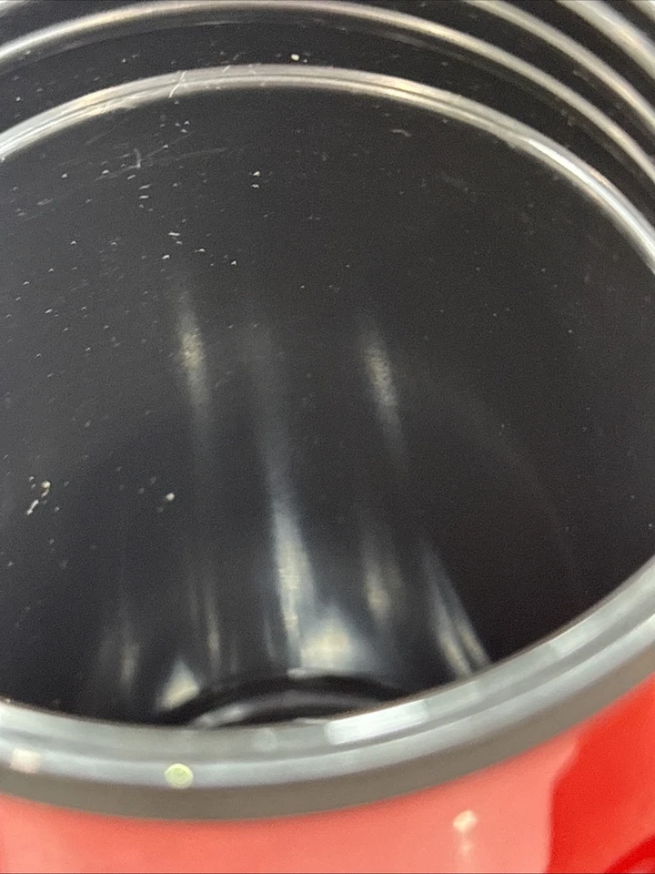 Taza Mighty Solo Viaje Smartgrip Tecnología Taza No Caerá Sobre 11 Oz Roja NUEVA Foto 4 de 4