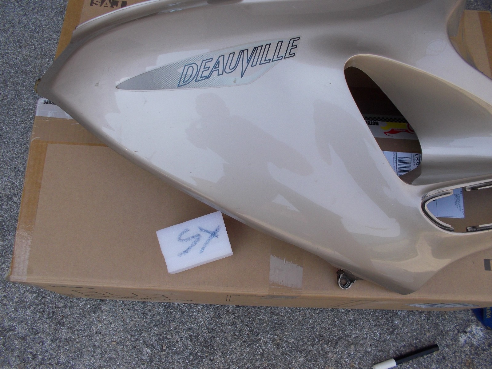 CARENA DESTRA DX HONDA DEAUVILLE 650