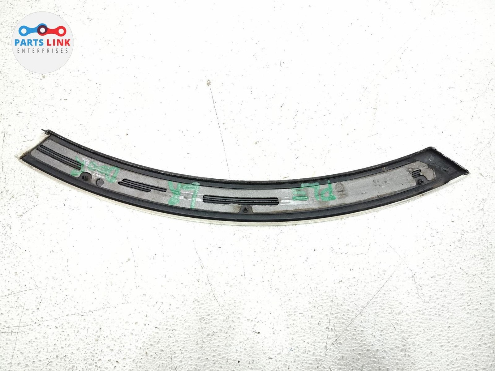 Bentley Bentayga Speed 2017-2020 Rear Left Wheel arch molding White