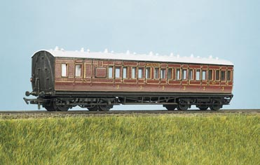 Parkside Models PC713 LMS (Ex MR) 48ft Suburban, Brake 3rd, 6 Comp Coach Kit OO