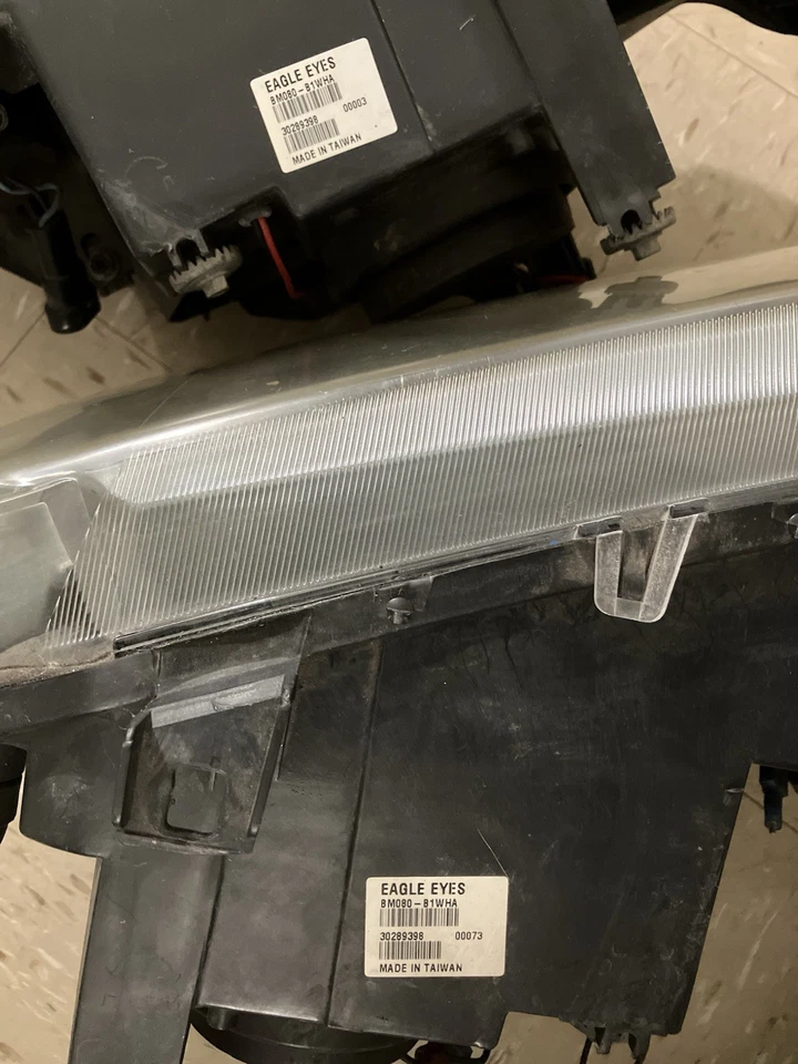 Специальные светодиодные галогенные прожекторные фары RGB 3D angel eyes для BMW X5 2000-2003 годов выпуска - Изображение 2 из 4