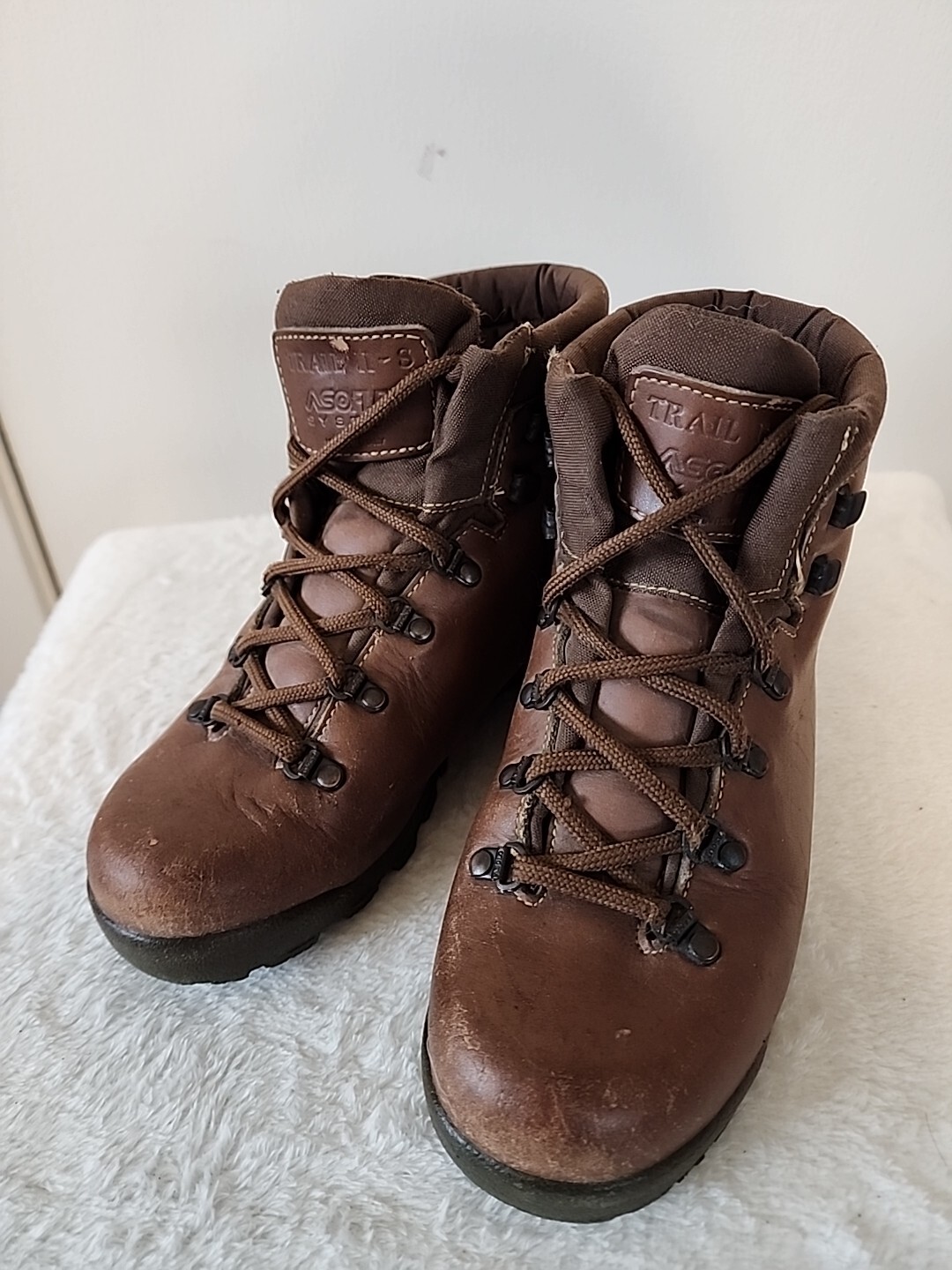 Rare Vintage ASOLO Trail IIS Hiking Boots Made in It… Gem