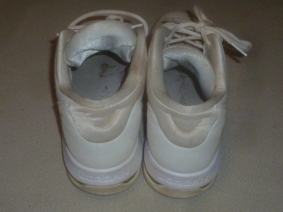 ZAPATOS NIKE AIR JORDAN 5 AM 807546-120 TALLA 8.5 ZAPATILLAS DE BALONCESTO BLANCAS PARA HOMBRE Foto 3 de 4