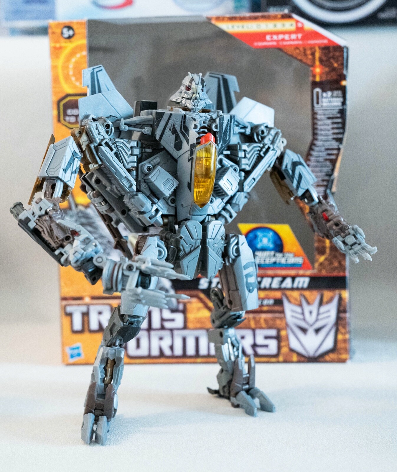 transformers leader class starscream