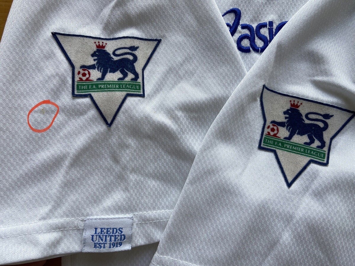 Maillot De Football Vintage Leeds United 1995-1996 Domicile - Taille S - Marque ASICS