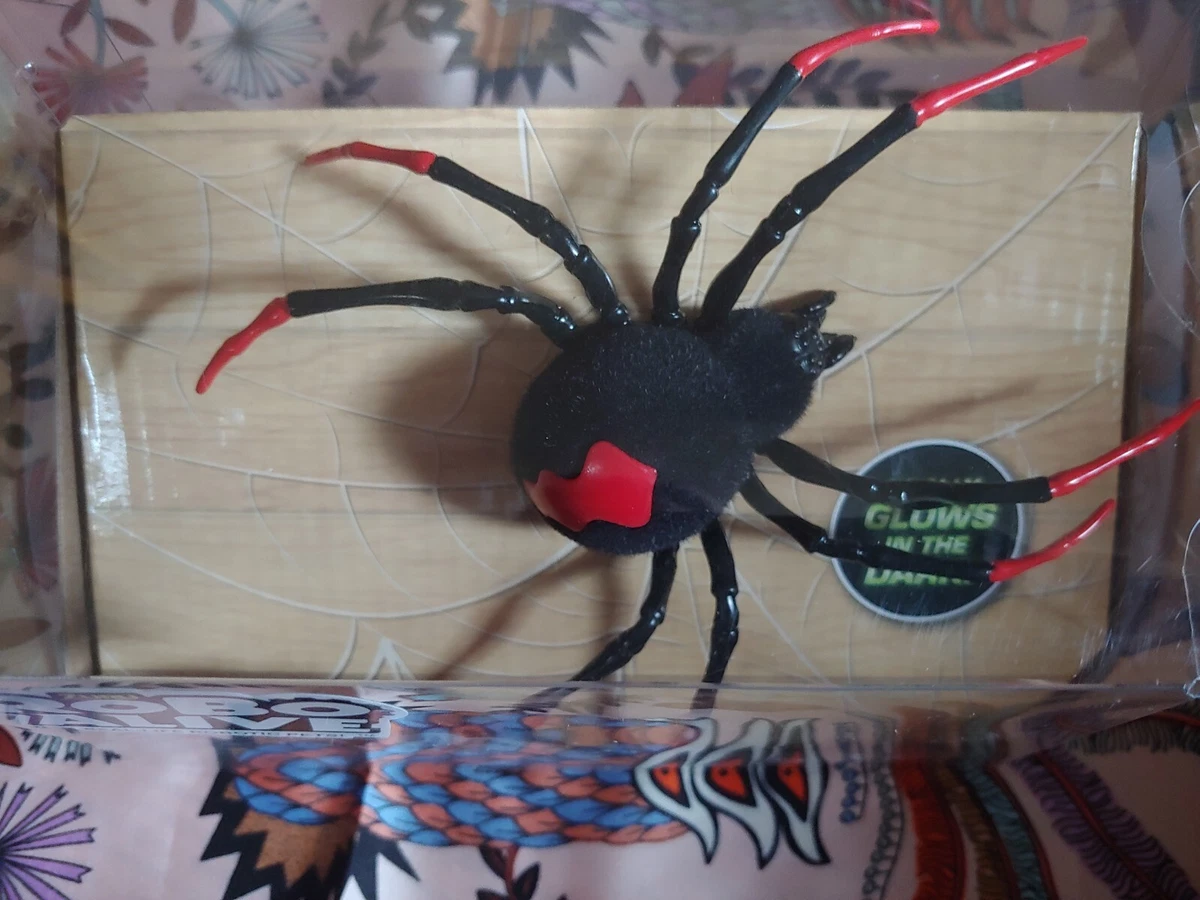 Zuru RoBo Alive Crawling Spider Robotic Pets Glows In The Dark