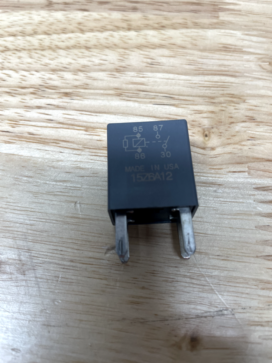 Relé De Alimentación Automotriz 35 12v Omrom 68083380aa Jeep | Cuotas - Foto 2