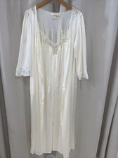 Barbizon Vintage Peignoir MEDIUM Ivory Satin 2-Pc Maxi Robe  Gown Pearls  Lace