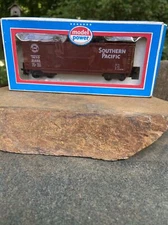 Southern Pacific train car by model power-#9006 New In Box