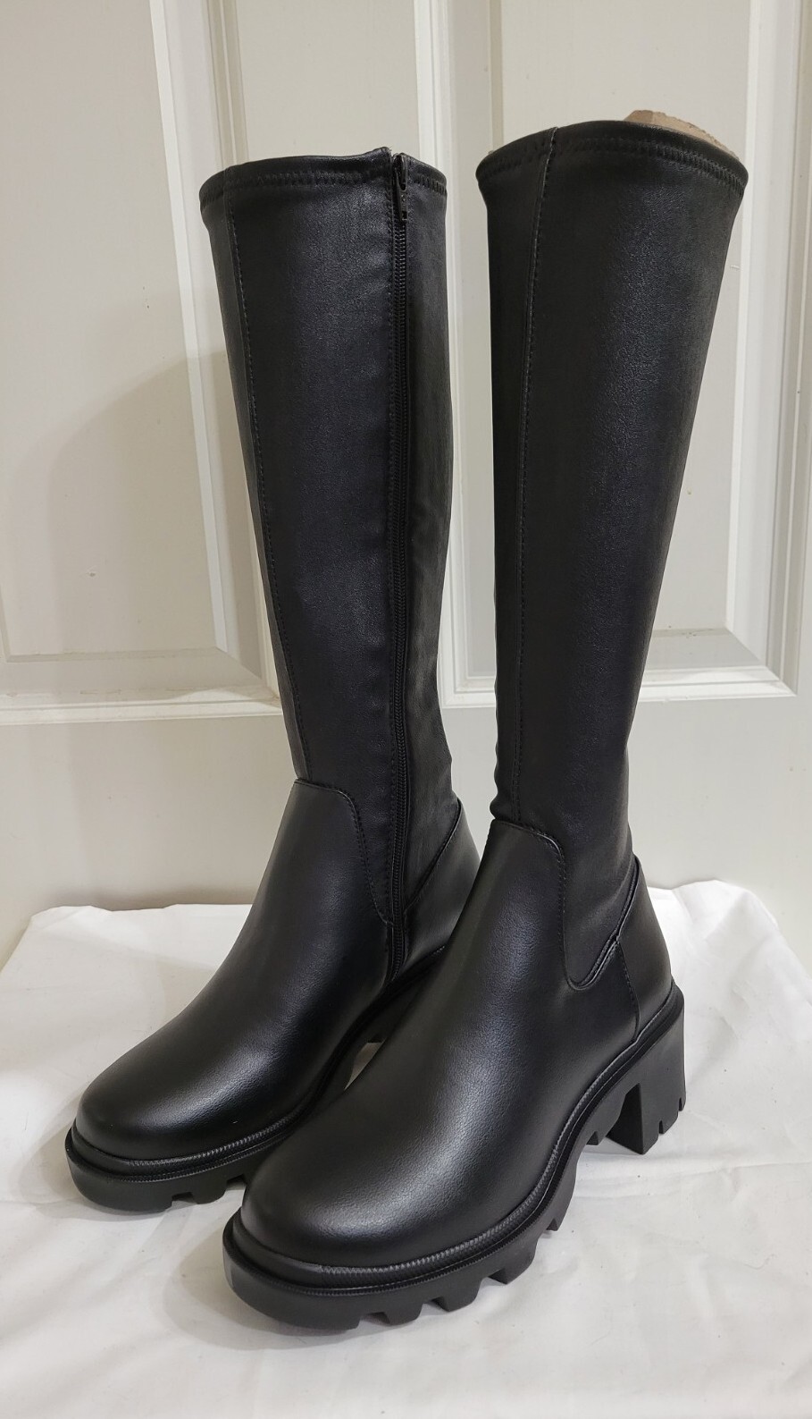 Steve Madden Women's Aberdeen Lug Sole Platform Knee High Tall Boot Size 8.5