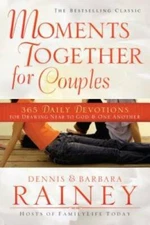 Moments Together for Couples: 365 Daily Devotions for Drawing Near to God - GOOD
