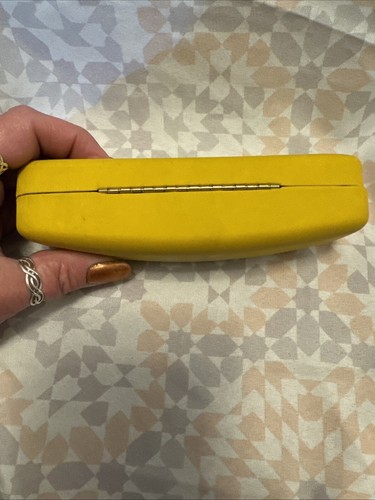 Ray-Ban Yellow Slim Hard Clamshell Sunglasses Case Red Interior Child/Junior - Picture 4 of 13