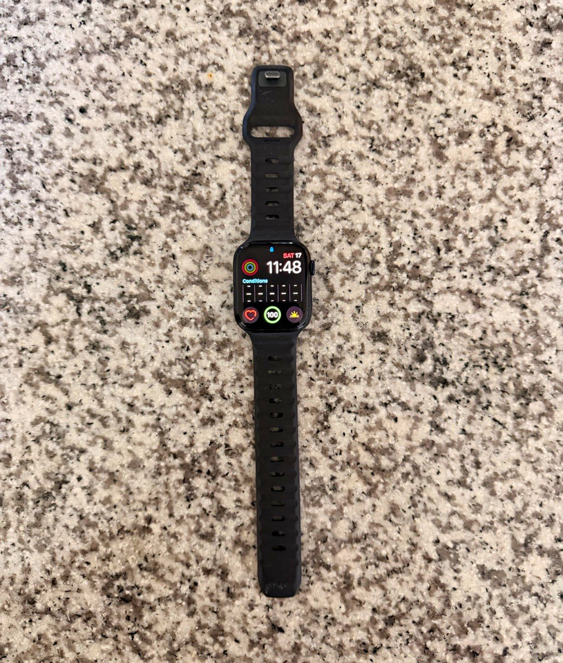 Apple Watch Series 9 (GPS) 45mm Black Aluminum Case Black Silicone Band ...