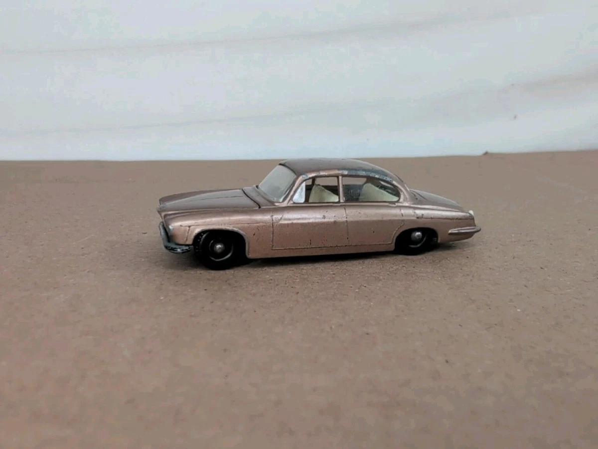 B8 1:60 3INCH 3 INCH MATCHBOX LESNEY 65 JAGUAR 3.4 LITRES RED EXHIBIT VERY RA