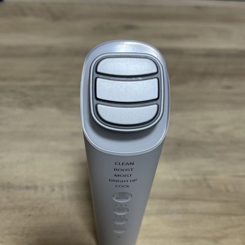 Panasonic EH-SS85-W Facial Device with Ion Boost Technology for Skincare - Picture 2 of 5