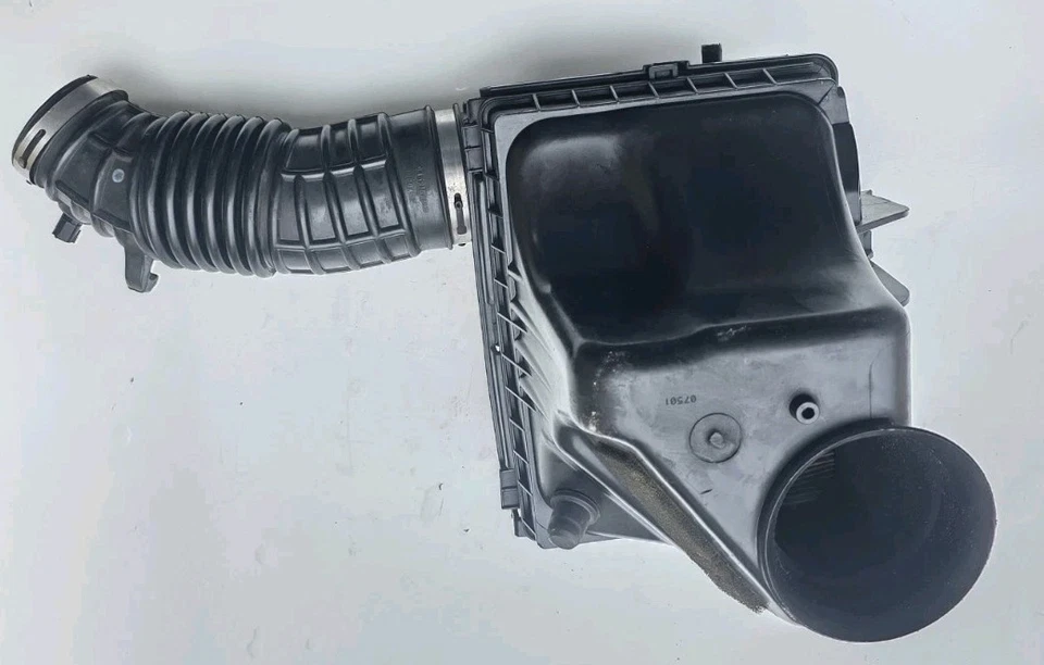 2005-10 Chrysler 300 Charger Magnum 3.5L V6 Air Cleaner Box Hose OEM 04591868AB Foto 3 de 4