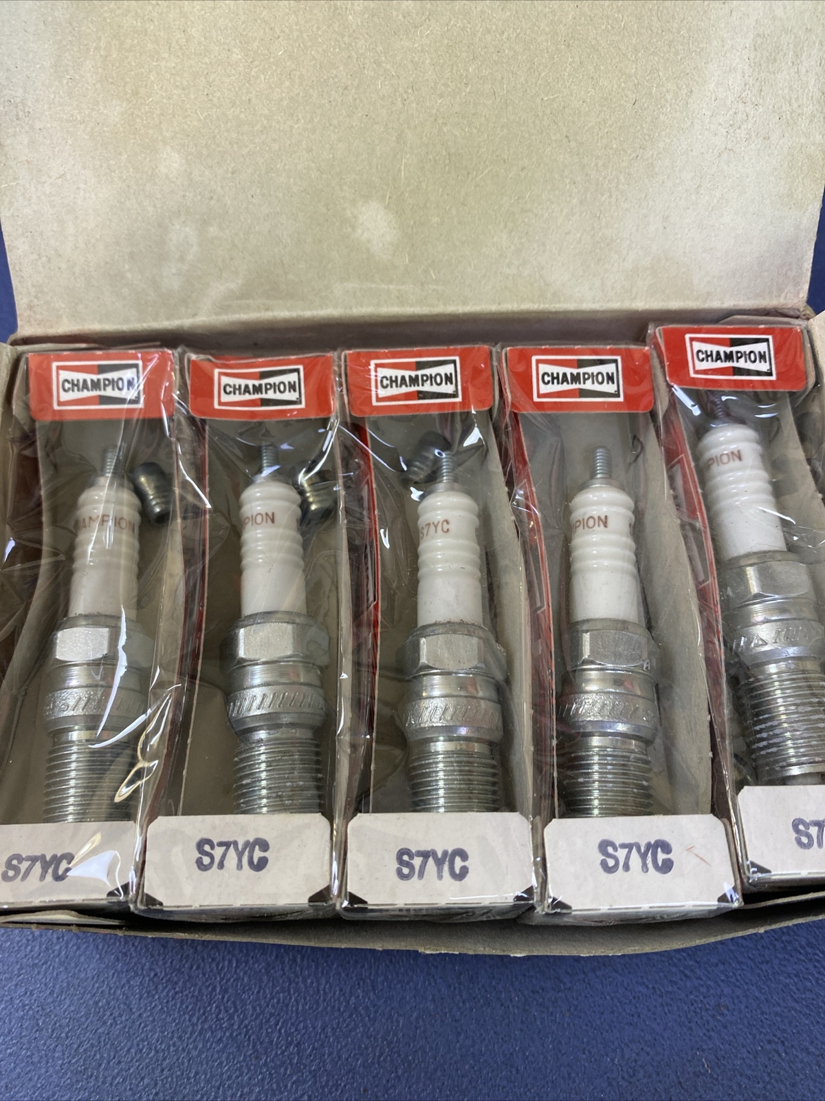 Champion Spark Plugs S7YC Single Copper - PACK OF 10 - SAME DAY DISPATCH
