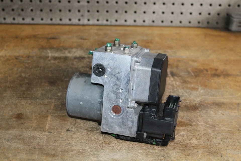 Módulo de control de bomba ABS SAAB 9-3 2003 convertible 0273004578 Foto 4 de 4