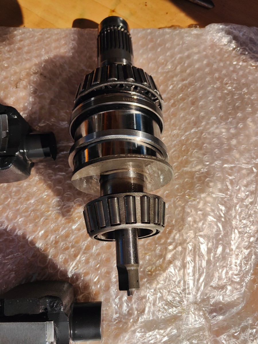USED HYDROSTATIC TRANSMISSION PARTS ZF 2HC85 MANITOU p/n 296173