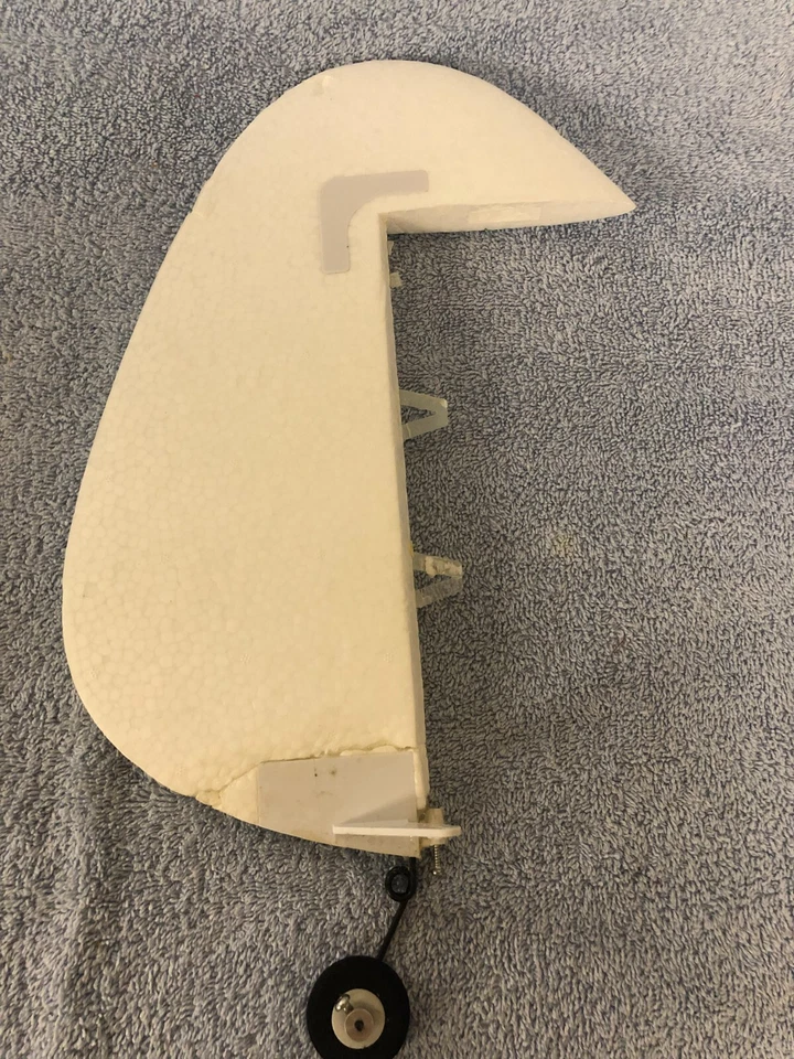 E-flite Carbon-Z Cub Rudder with Tail Gear EFL1045005 - Image 4 of 4