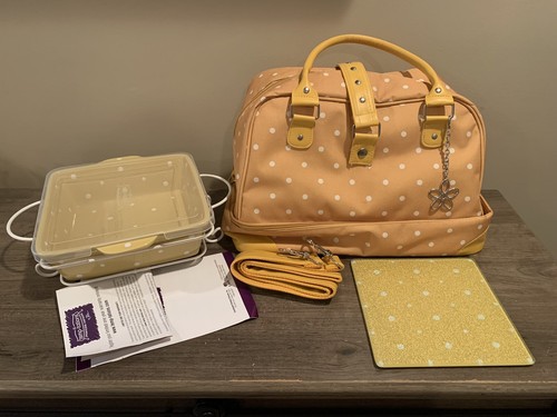 Temp-tations Yellow Polka dot serving Pan and carry bag