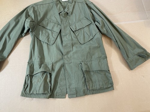 Vietnam Slant Pocket Rip-Stop Vintage US Army Medium Short Coat Jacket 9F89 - Picture 3 of 7
