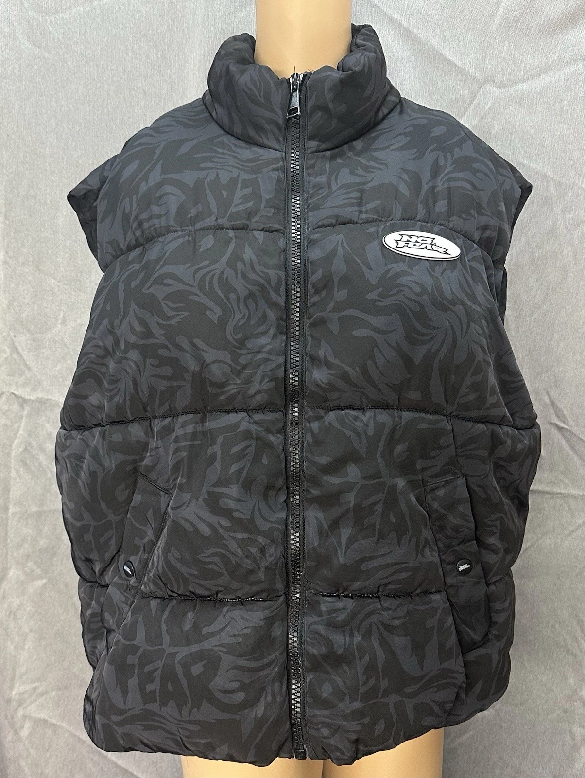 No Fear x H&M Puffer Vest Men's Medium