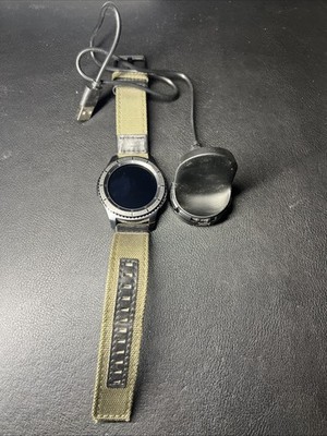 Samsung Galaxy Gear S3 Frontier Smart Watch SM R765T PLEASE SEE DISCRIP./PHOTOS