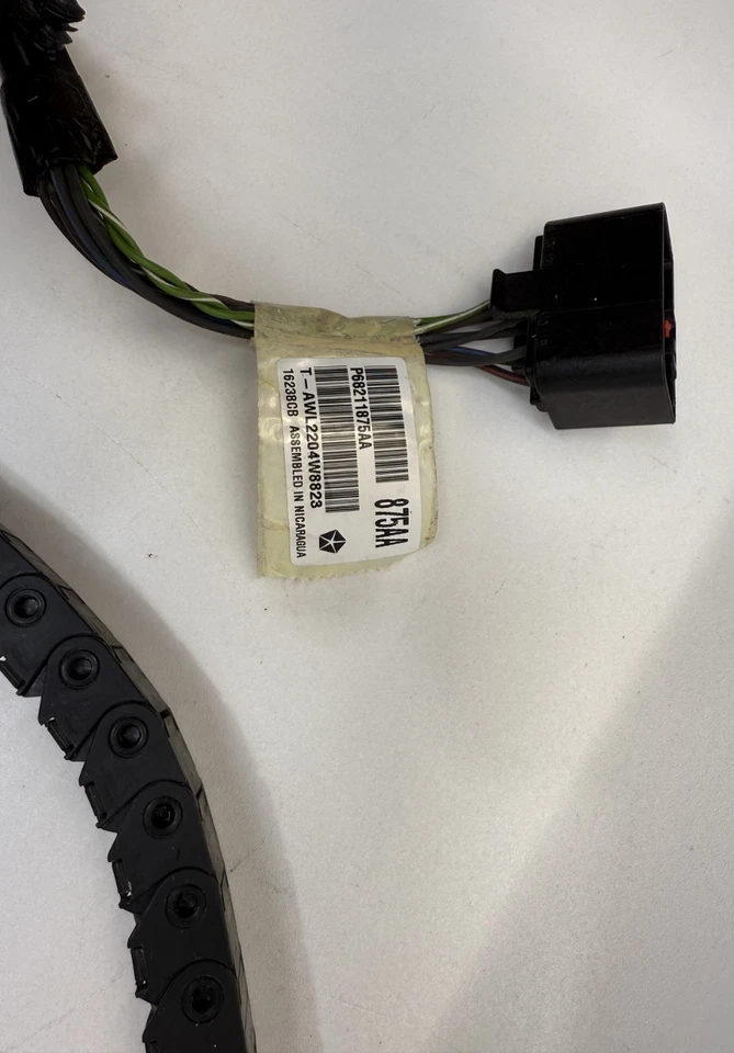 68211875AA OEM MOPAR 13-14 Routan puerta corredera pista de alambre izquierda PROBADO Foto 4 de 4