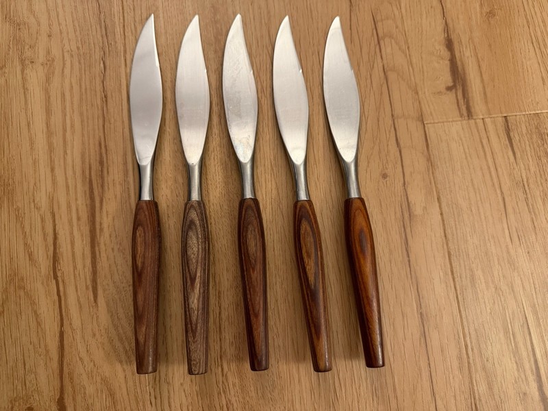 MODE DANISH SHEFFIELD ENGLAND STEAK KNIVES TEAK WOOD HANDLE LOT OF 5