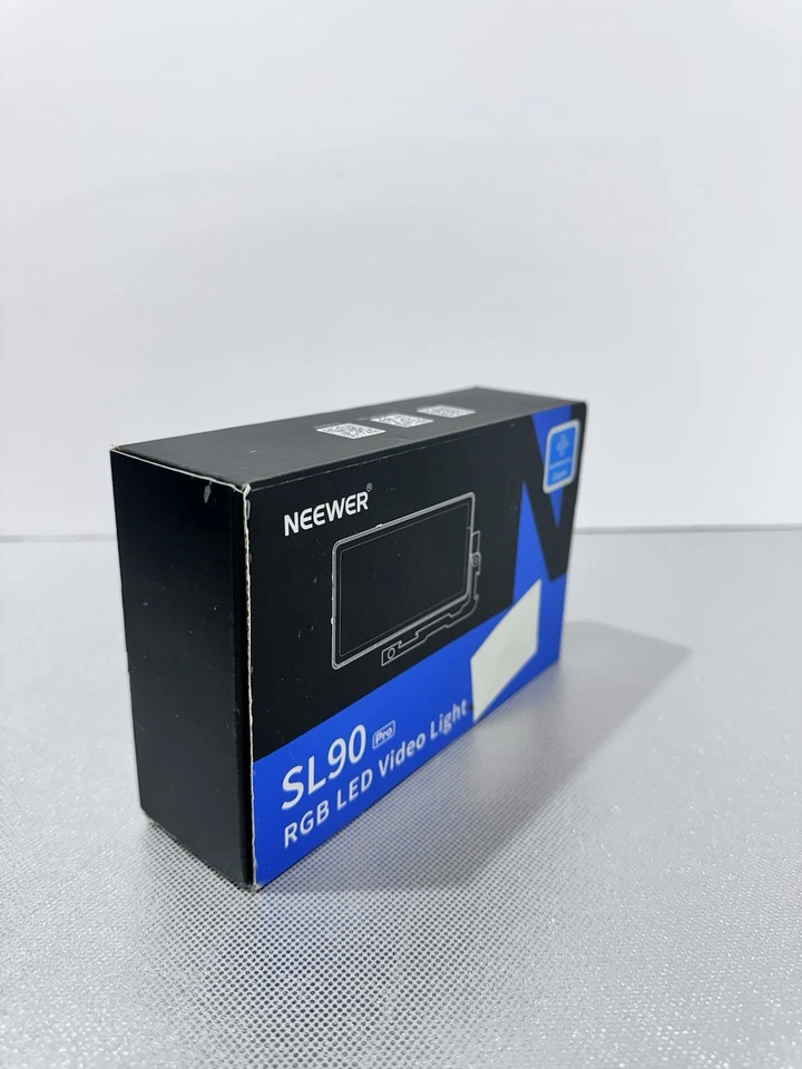 NEEWER RGB Luz de Video SL90 12W Panel de Luz de Cámara para YouTube/TikTok/Vlog Foto 3 de 4