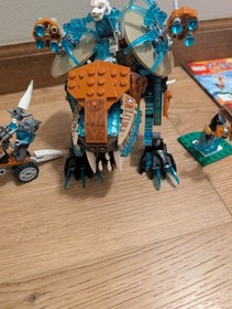 LEGO Chima Sir Fangar's Saber Tooth Walker 70143 W Manuals and Minifigures 