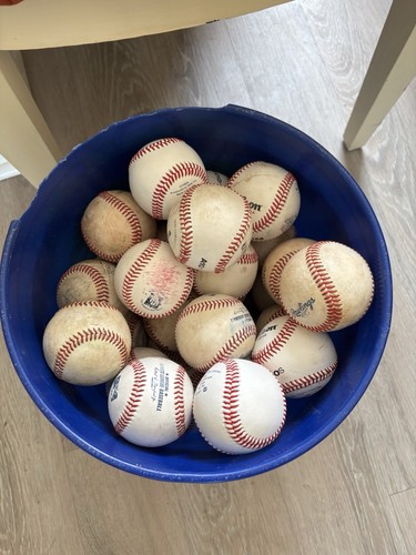 Lot Of 50 GREAT  Leather used  baseballs, Game Balls, Practice Top Brands