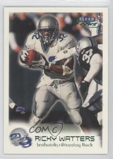 1999 Fleer Focus Stealth 153/300 Ricky Watters #8 08uw