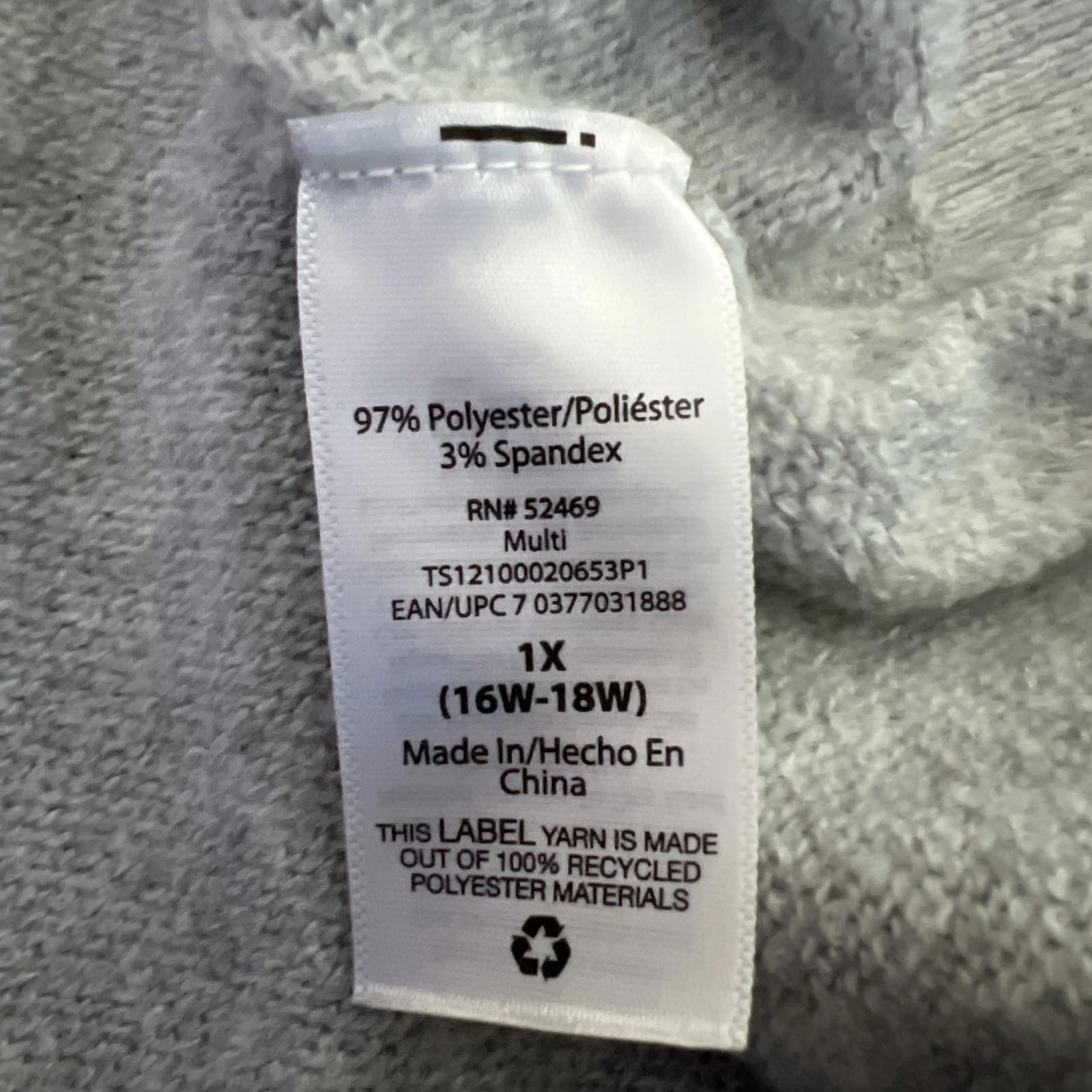 Gray Sweater with Red Heart Pattern - image 5