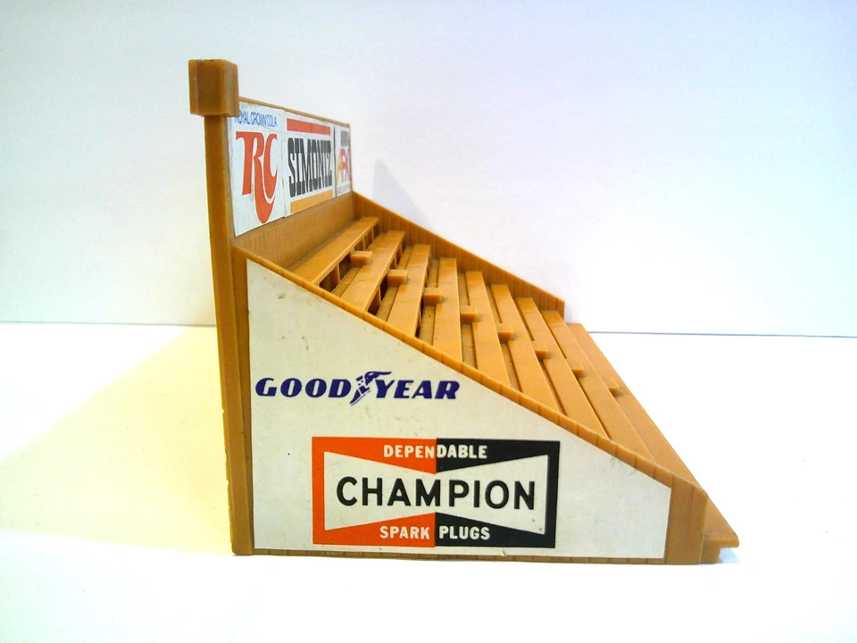 Aurora Grandstands Revomatic Sound Bleachers Vintage 1974 AFX Simonize RC Cola - Image 4 of 4