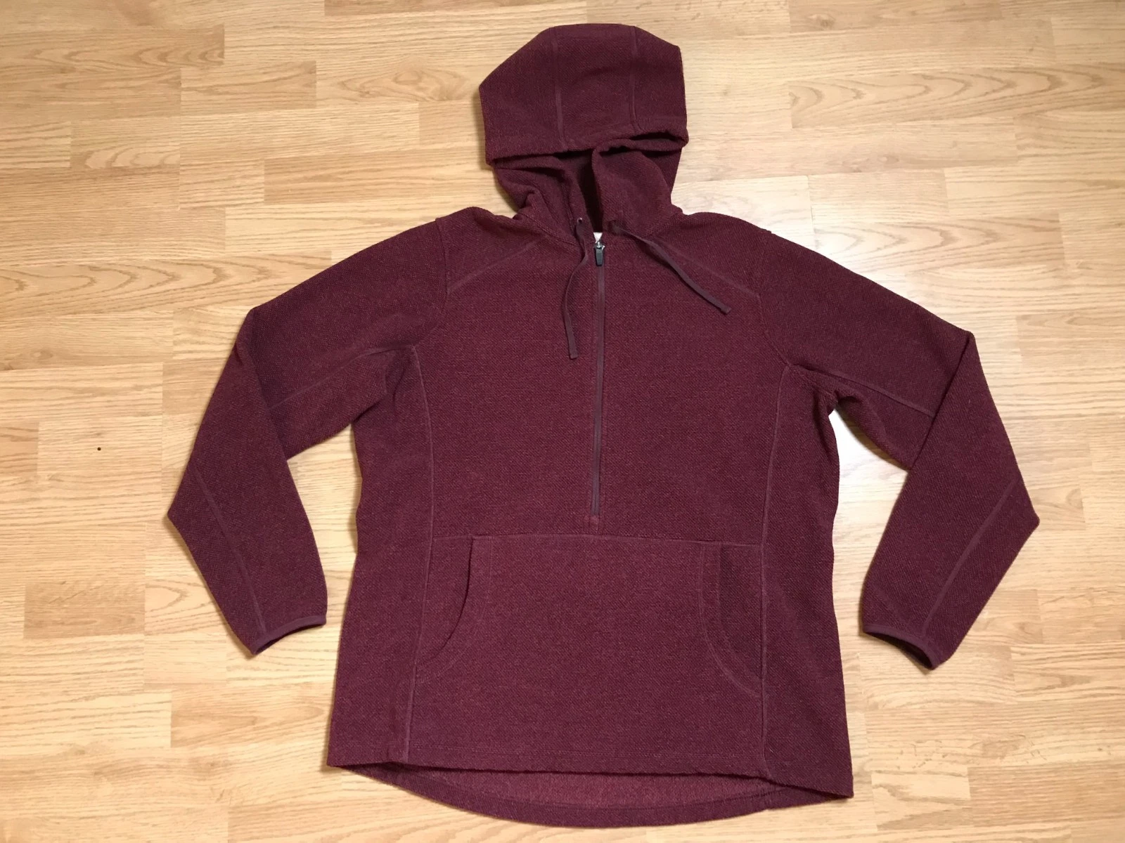 Duluth Trading Pullover Hoodie Fleece 1/2 Zip Womens L Red Maroon Kangaroo Pocke