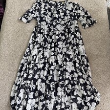 Tommy Hilfiger Dress Womens 10 Blue Floral Chiffon Half Sleeve Maxi Fit Flare