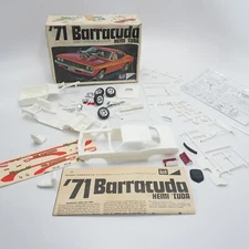 MPC 1971 Plymouth Barracuda 71 Hemi Cuda  in Box - Partially Built