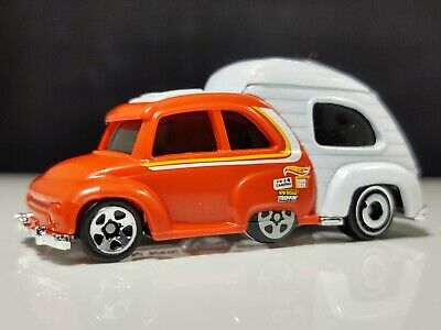 White Tinted Windows HW ROAD TRIPPIN/' Hot Wheels Tooned Series RV Red